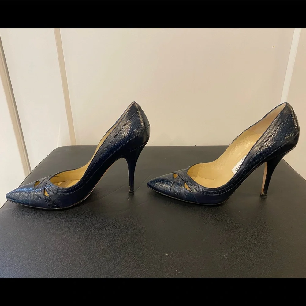 Jimmy Choo Textured Leather Dark Blue Heels - Picture 8 of 15
